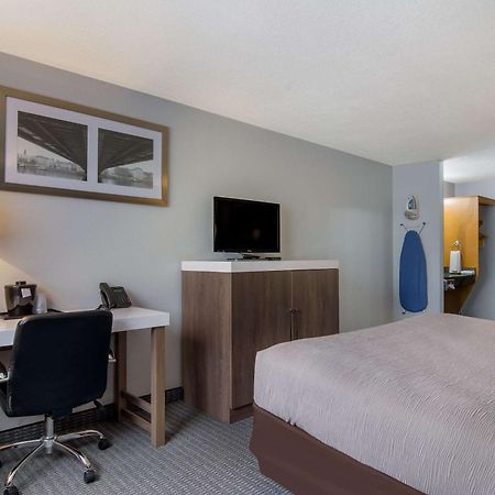 Quality Inn & Suites Silverdale Bangor-Keyport Dış mekan fotoğraf