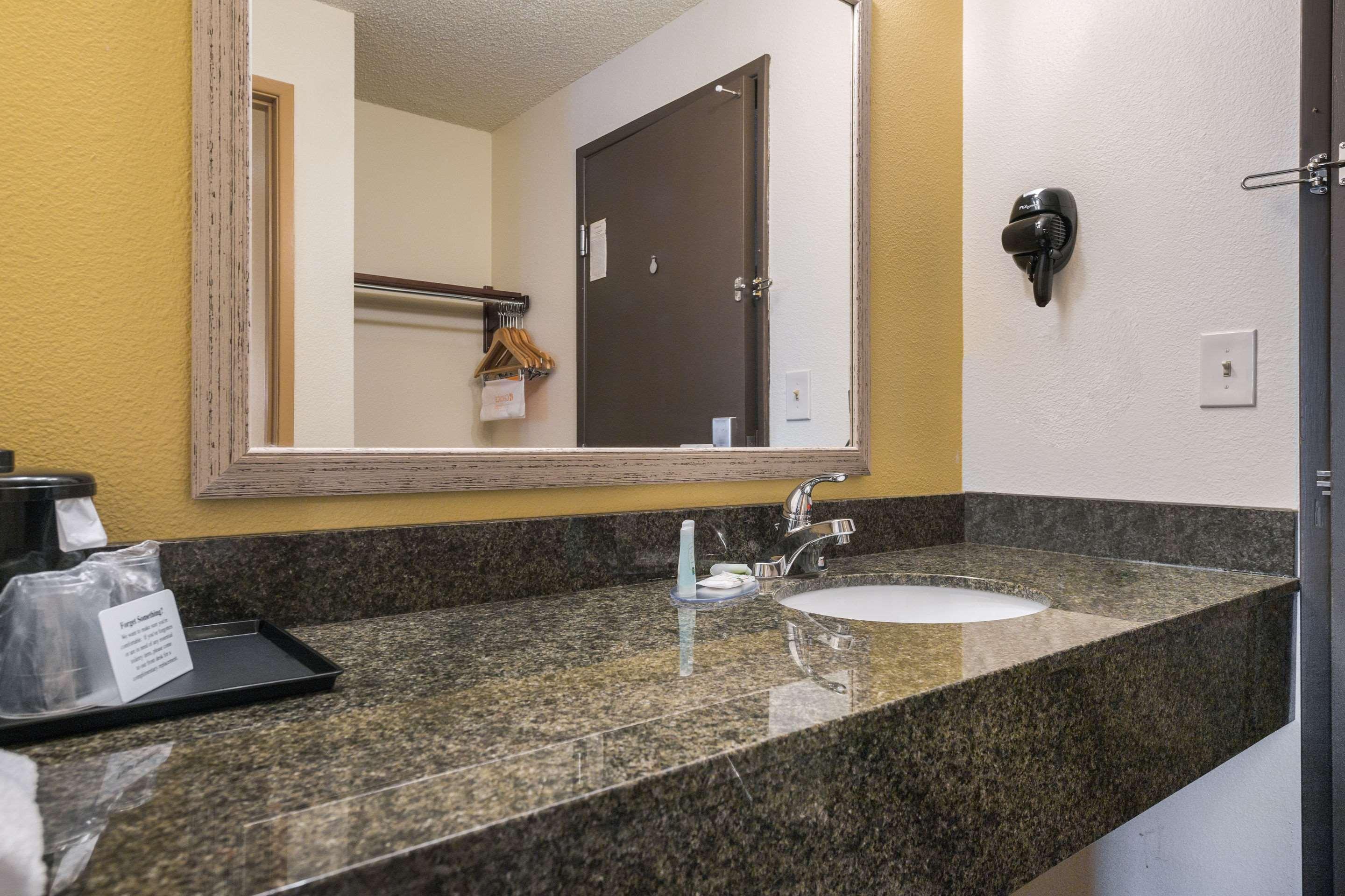 Quality Inn & Suites Silverdale Bangor-Keyport Dış mekan fotoğraf