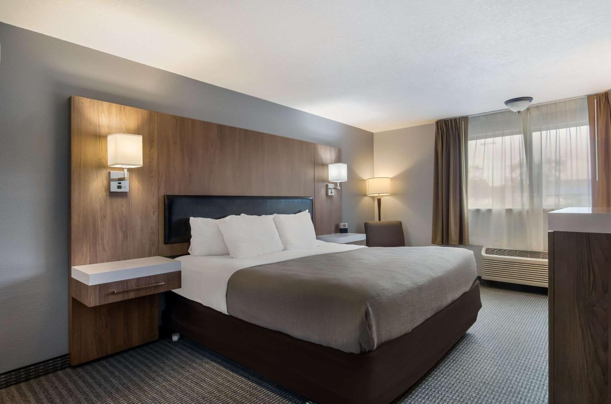 Quality Inn & Suites Silverdale Bangor-Keyport Dış mekan fotoğraf
